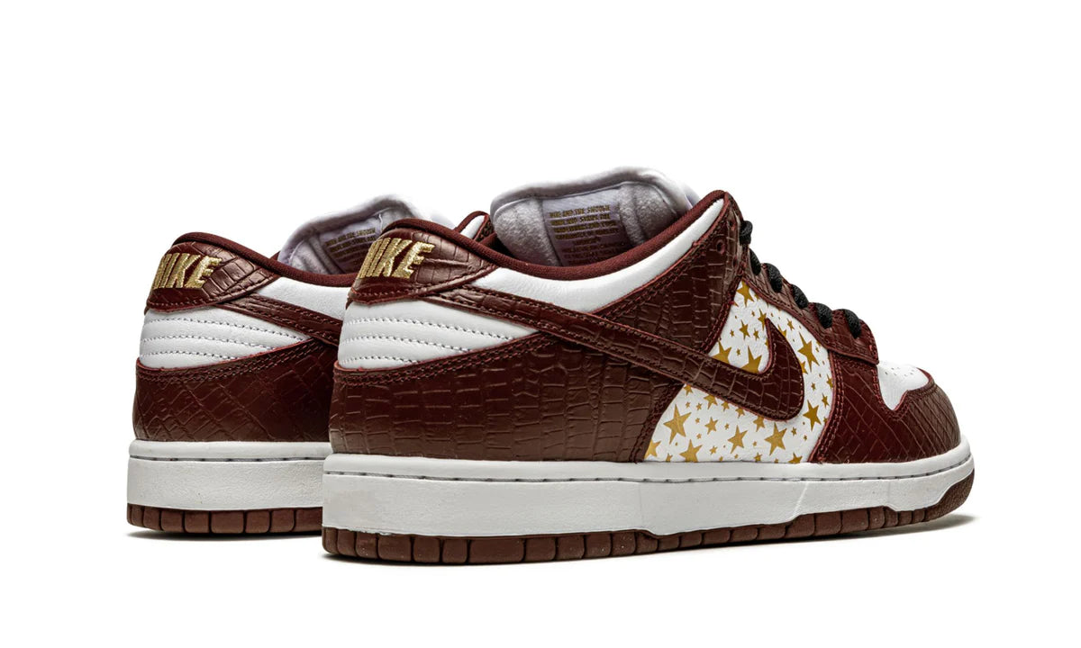Nike SB Dunk Low "Supreme - Stars" Barkroot Brown