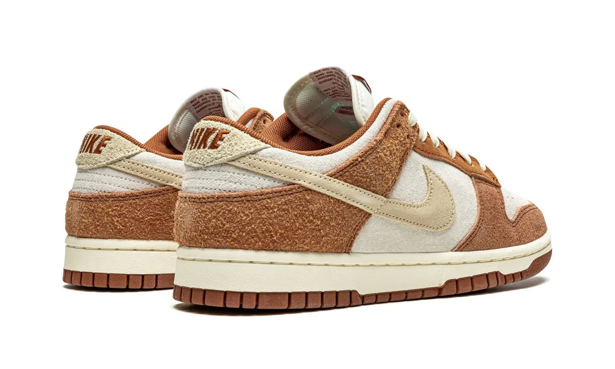 Nike Dunk Low "Medium Curry"