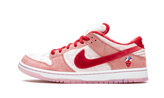 Nike SB Dunk Low "Strange Love"