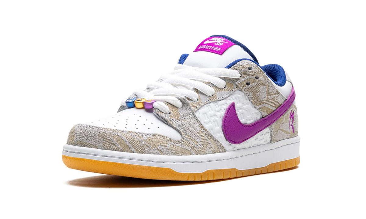 NIKE SB DUNK LOW "RAYSSA LEAL"