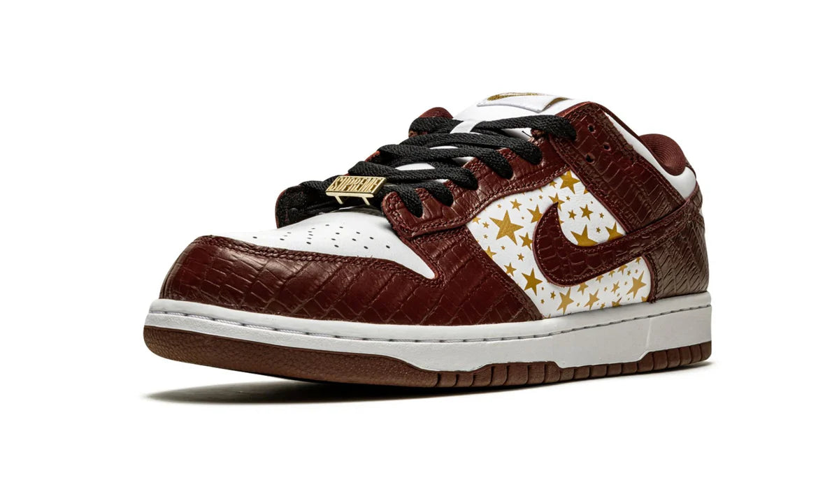 Nike SB Dunk Low "Supreme - Stars" Barkroot Brown