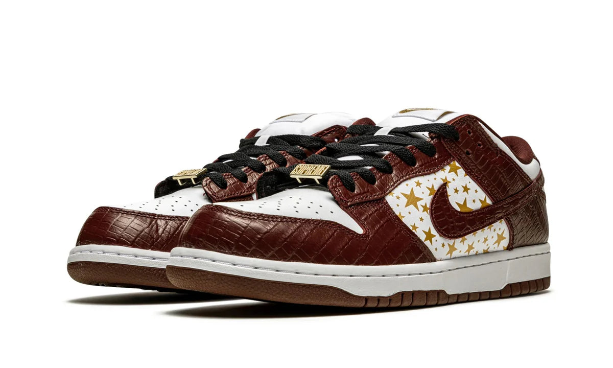 Nike SB Dunk Low "Supreme - Stars" Barkroot Brown