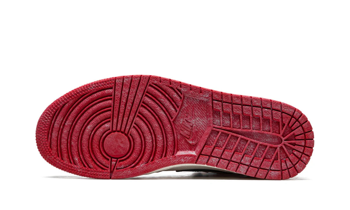 Jordan 1 Retro High OG "Chicago Lost and Found"